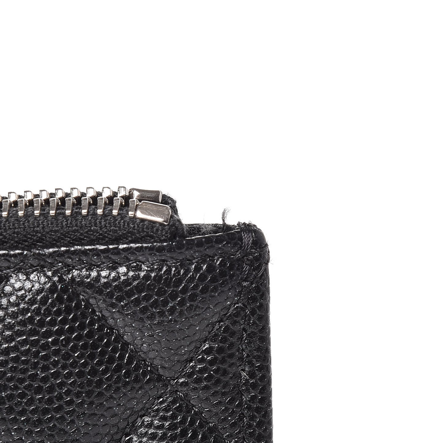 Iridescent Caviar Quilted Classic Zip Pouch Black