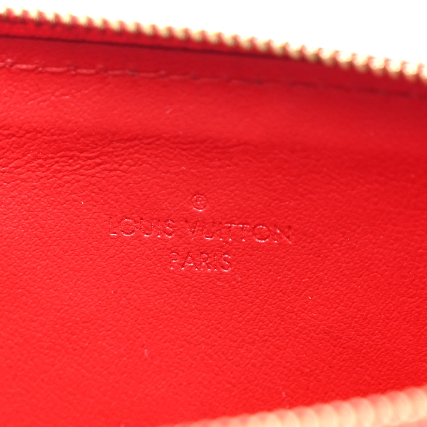Vernis Felicie Chain Wallet Zippered Insert Cherry
