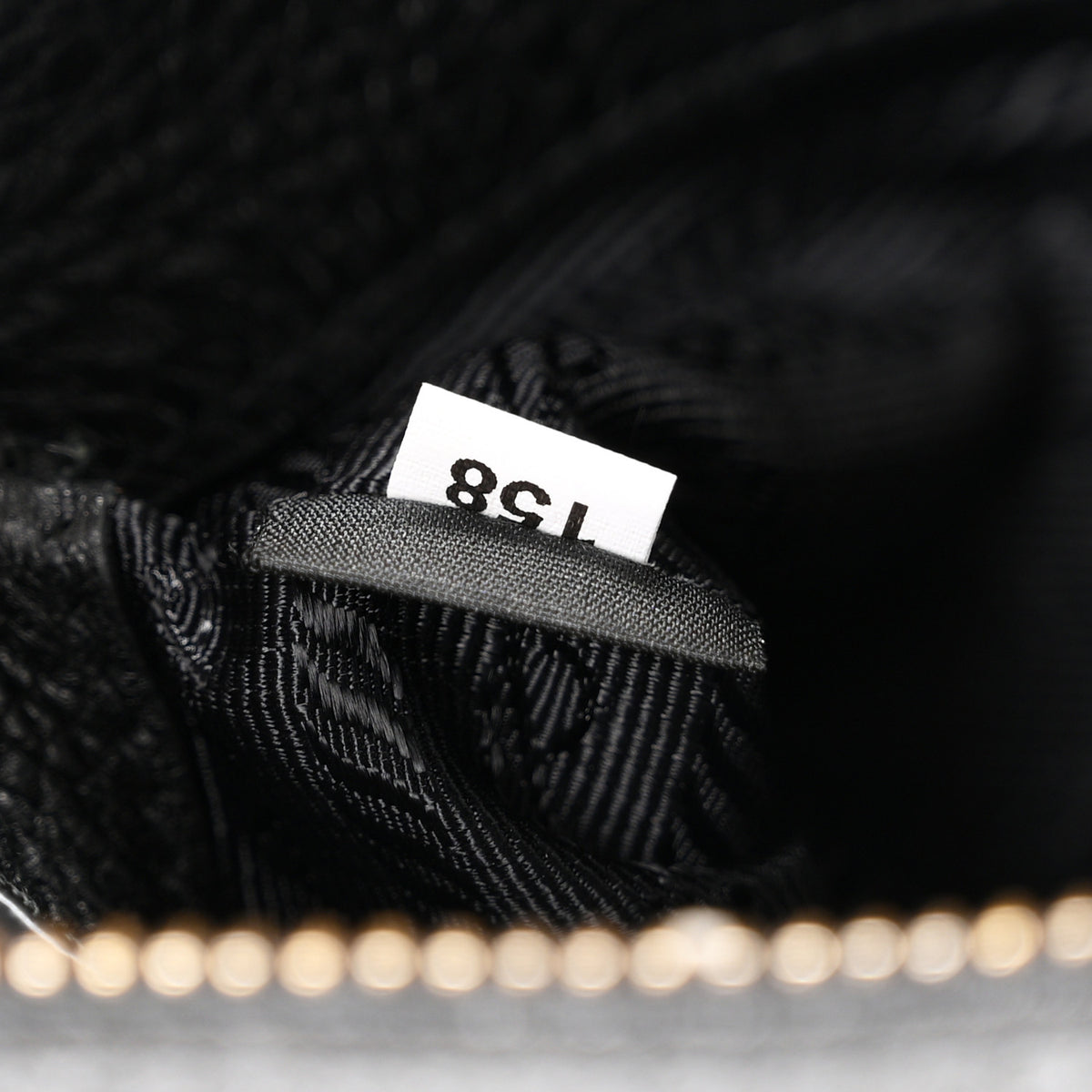 Vitello Daino Belt Bag Black
