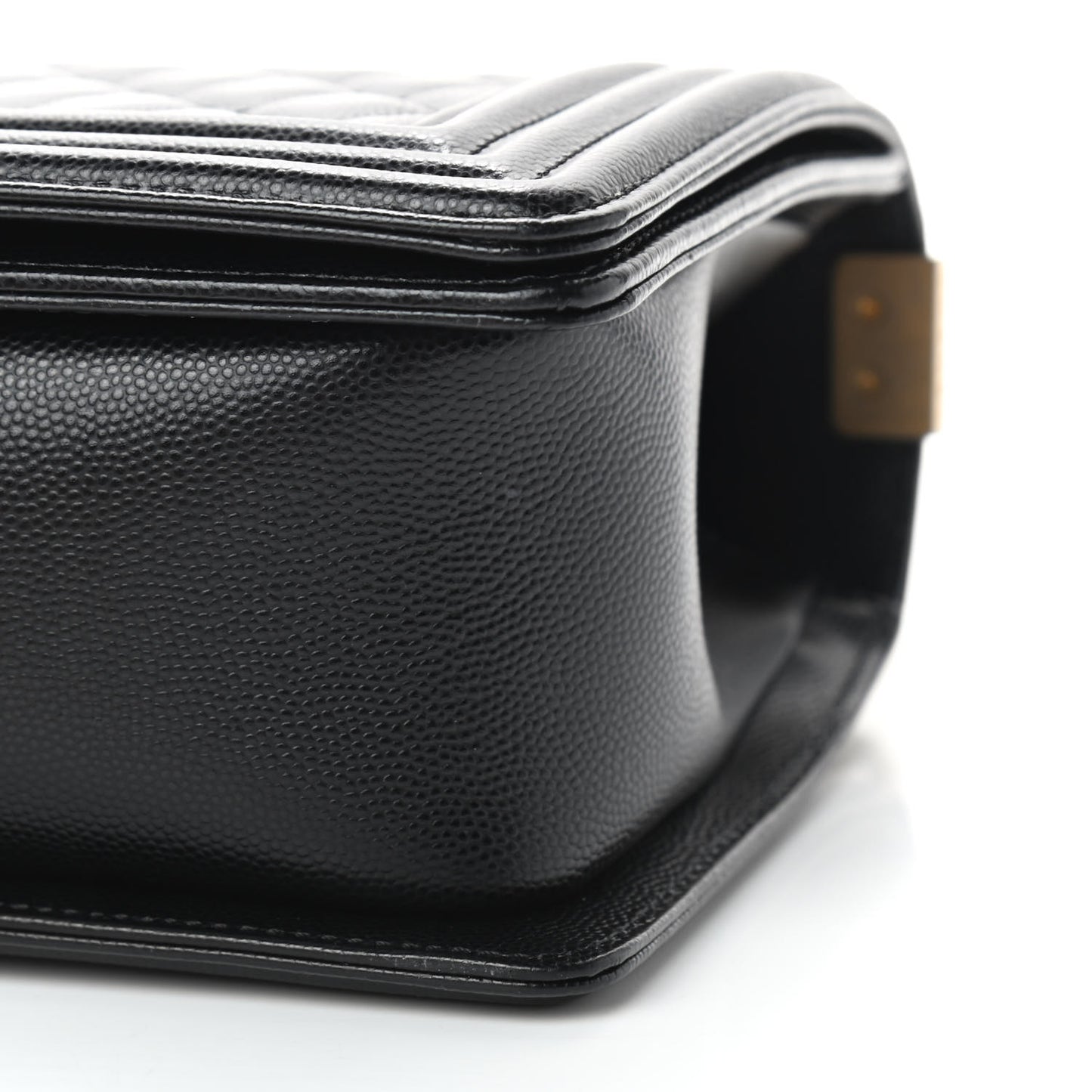 Caviar Quilted Medium Boy Flap Black