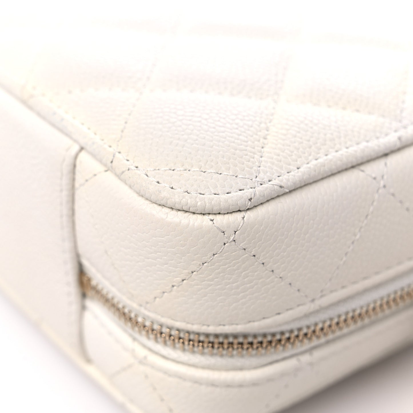 Caviar Quilted Top Handle Vanity Case White