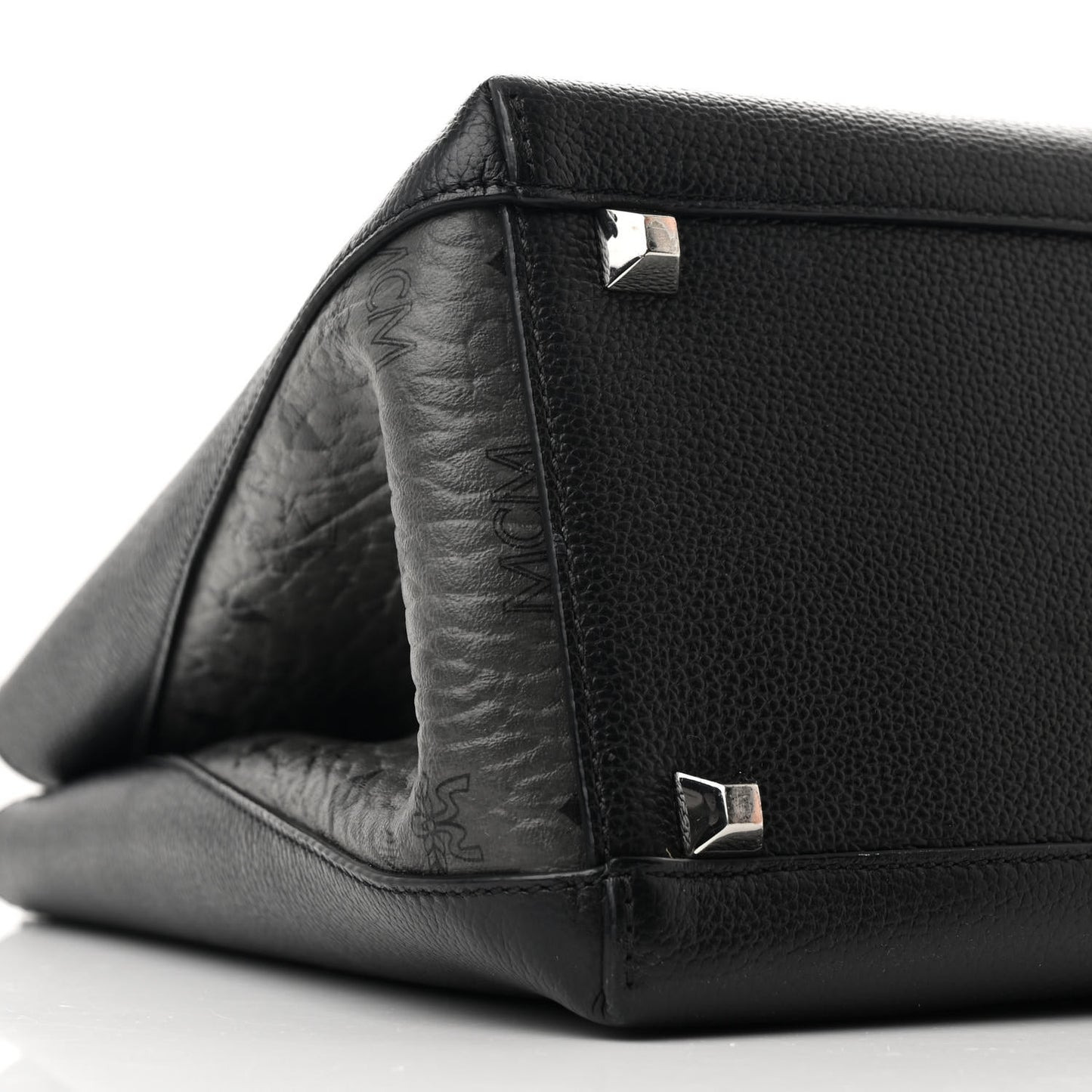 Grained Calfskin Visetos Medium Sarah Hobo Black