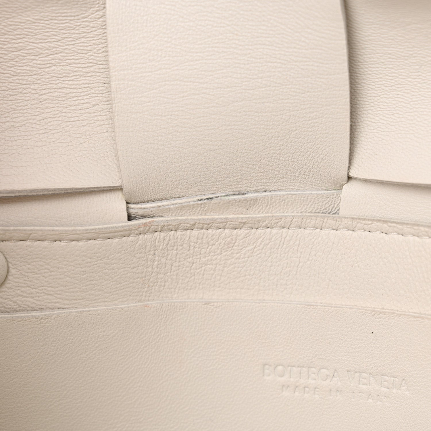 Bottega Veneta Nappa Maxi Intreccio The Belt Cassette Bag White 10 of 12