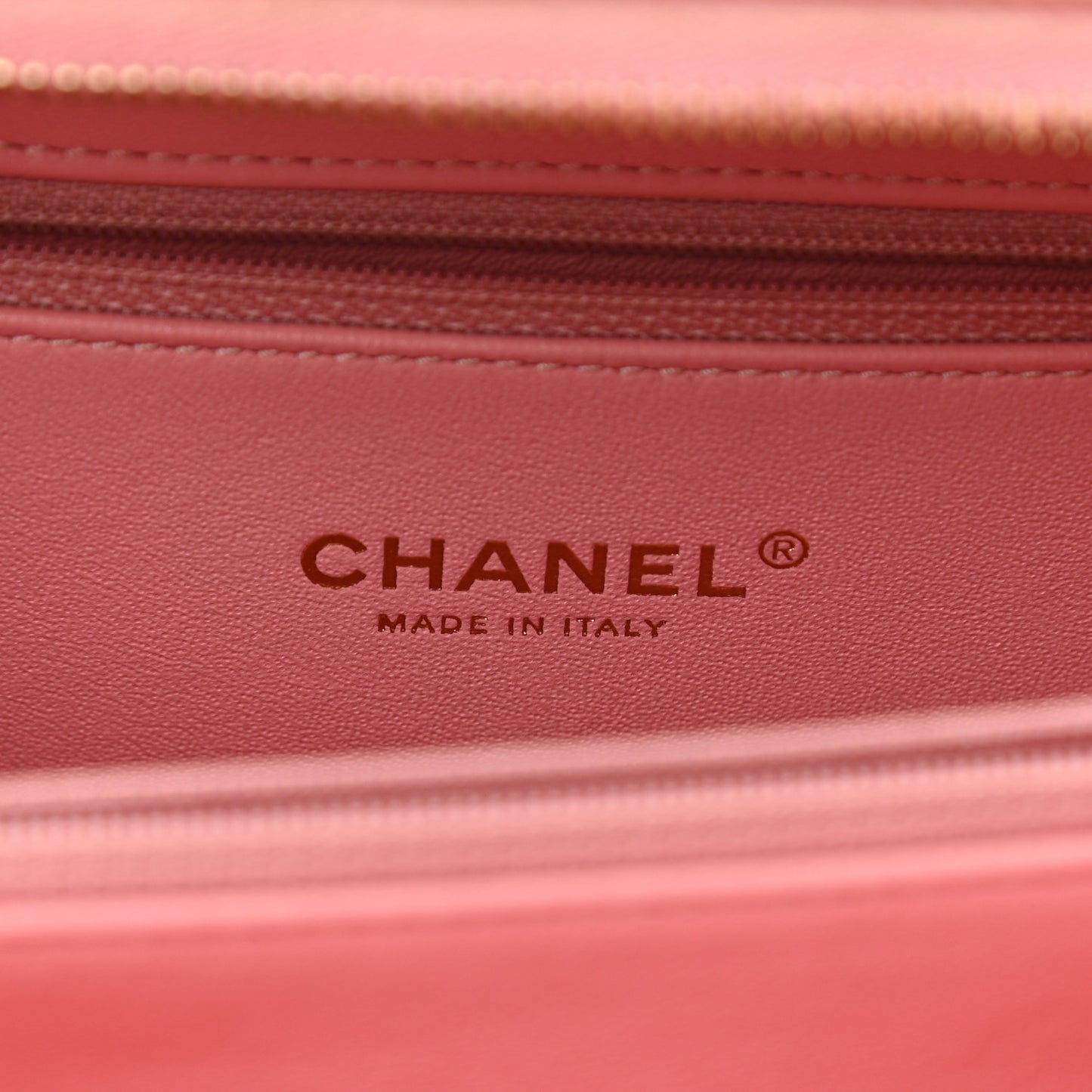 Tweed Quilted Medium CC Filigree Vanity Case Pink