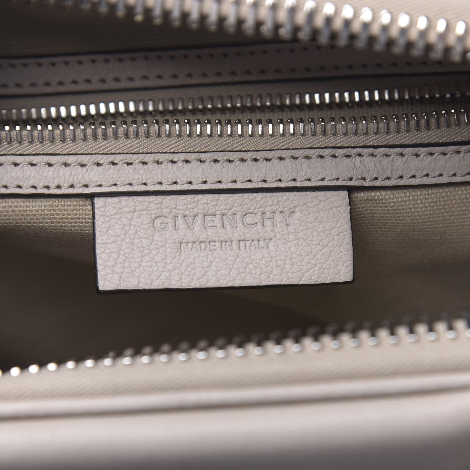 Givenchy Sugar Goatskin Small Antigona Dune 6 of 11