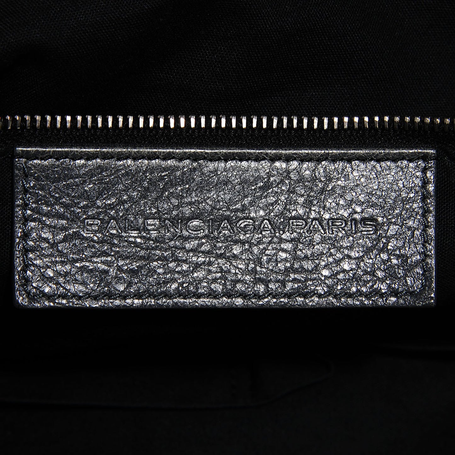 Agneau Giant 12 Silver Hardware Pompon Gris Tarmac