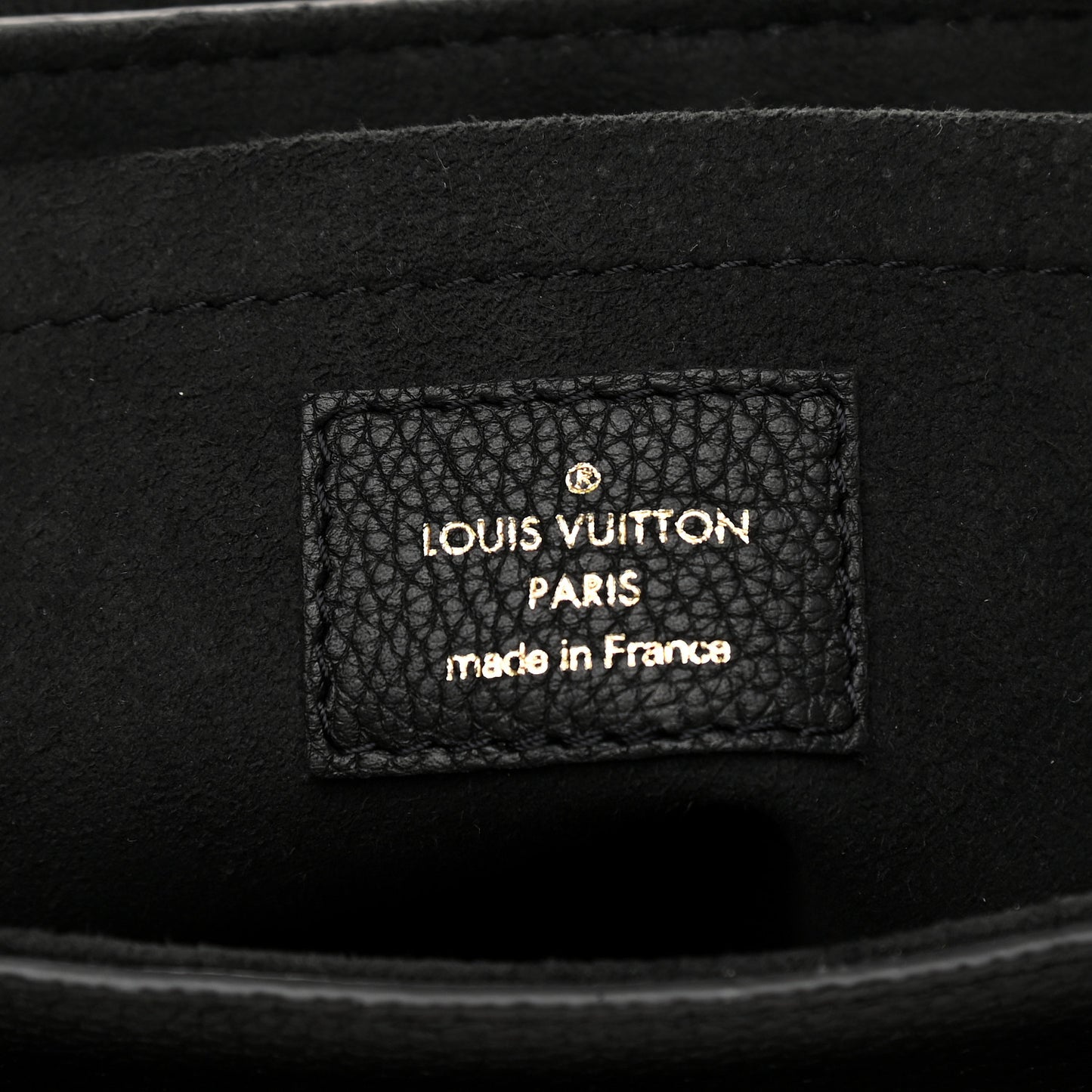 Grained Calfskin Lockme Tender Black