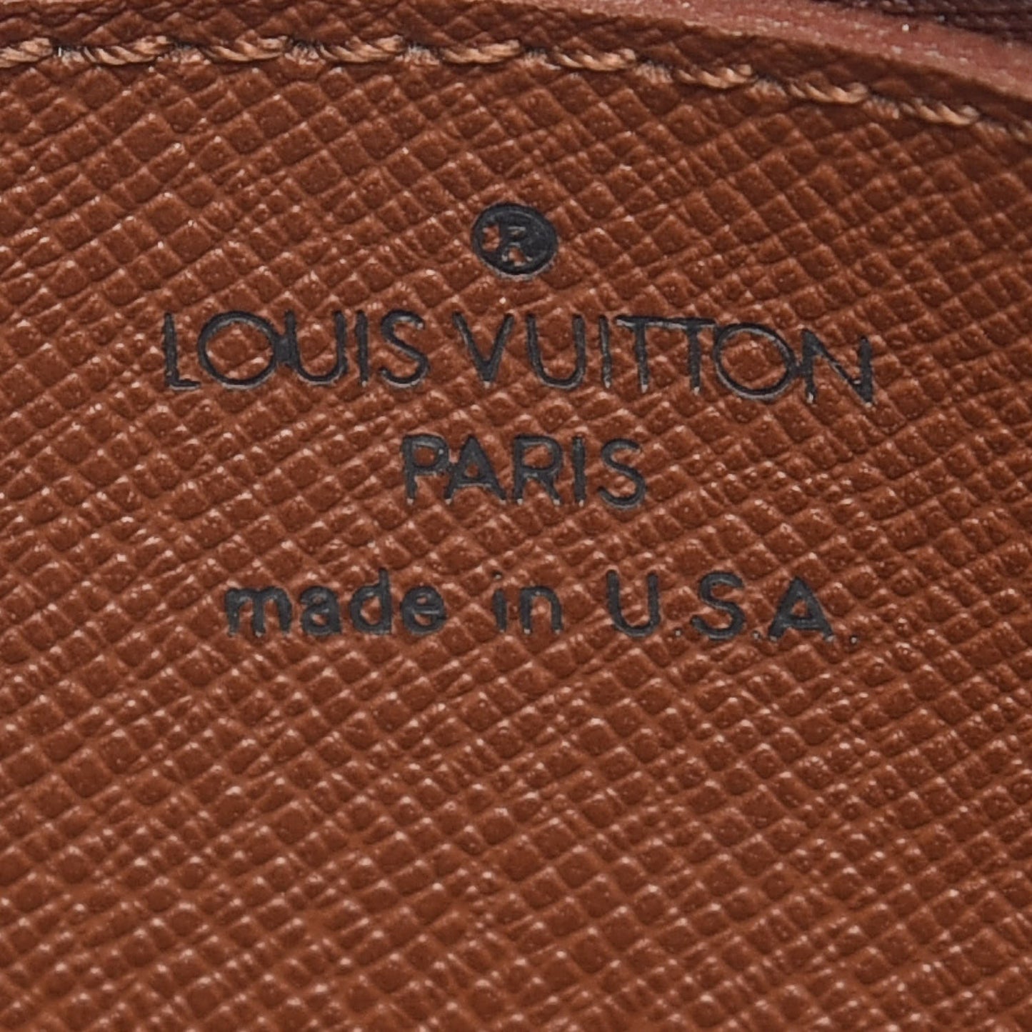 Monogram Jeune Fille