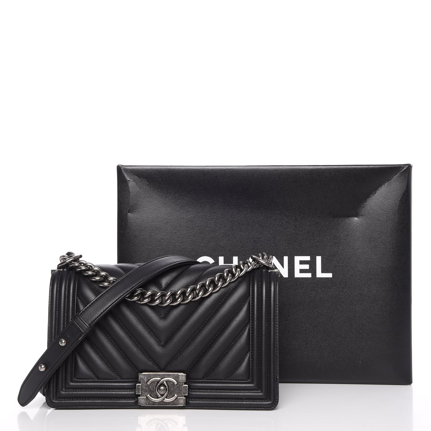 Calfskin Chevron Quilted Medium Boy Flap Black