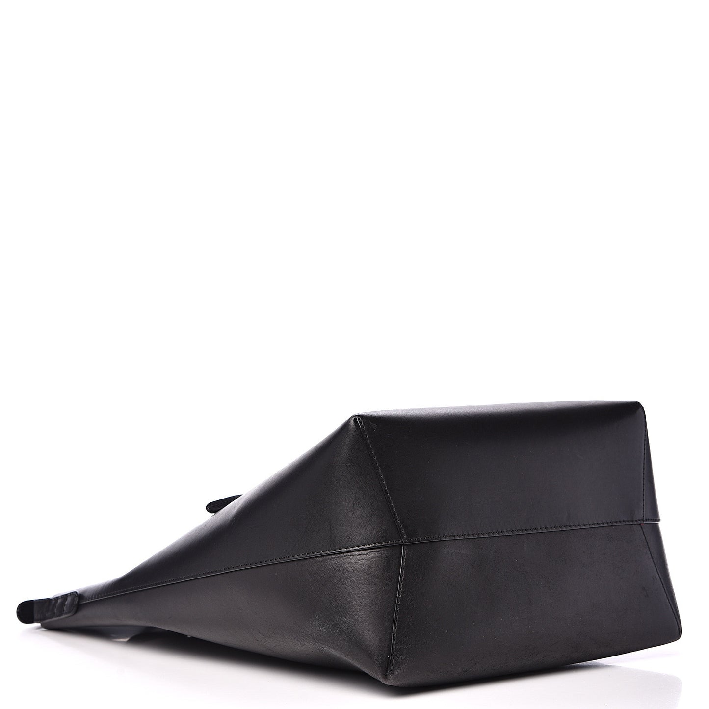 Vegetable Tanned Calfskin Bucket Bag Black Flamma
