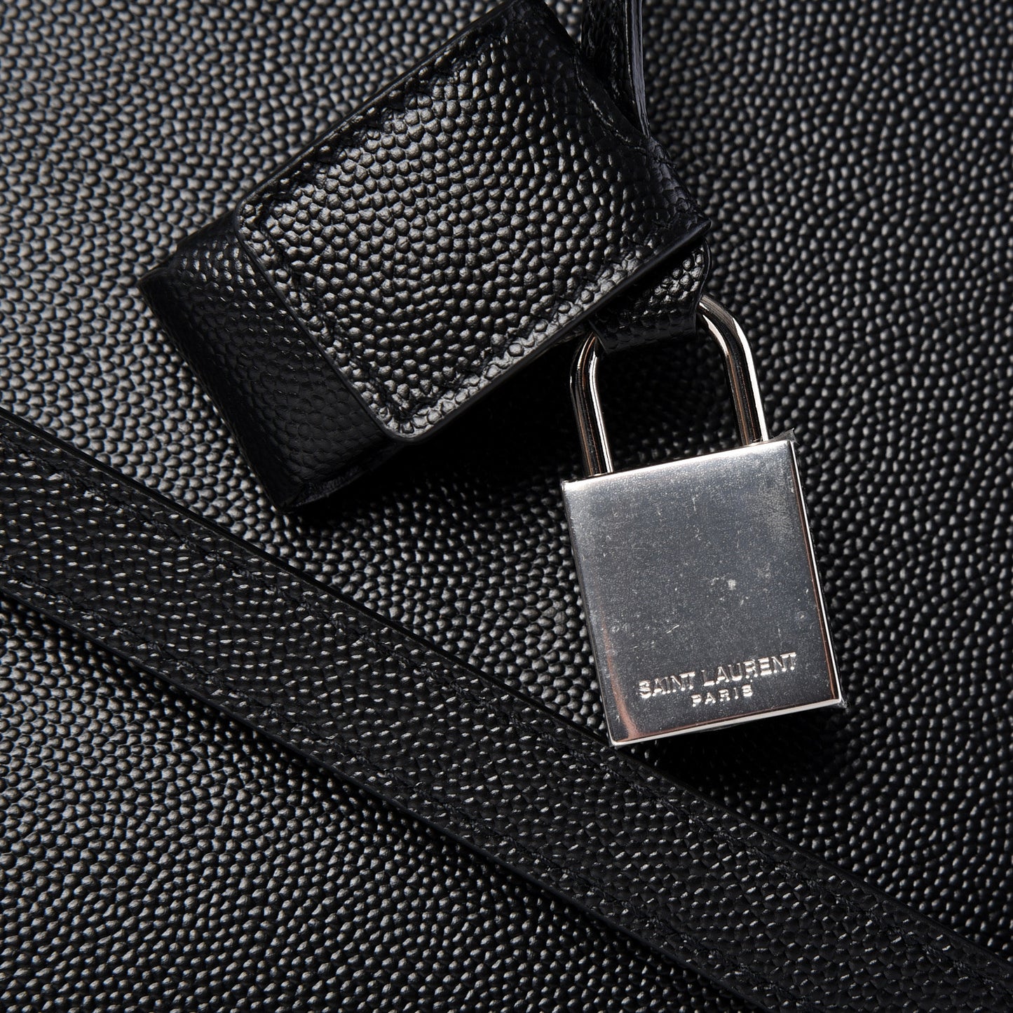 Grain De Poudre Small Sac De Jour Black