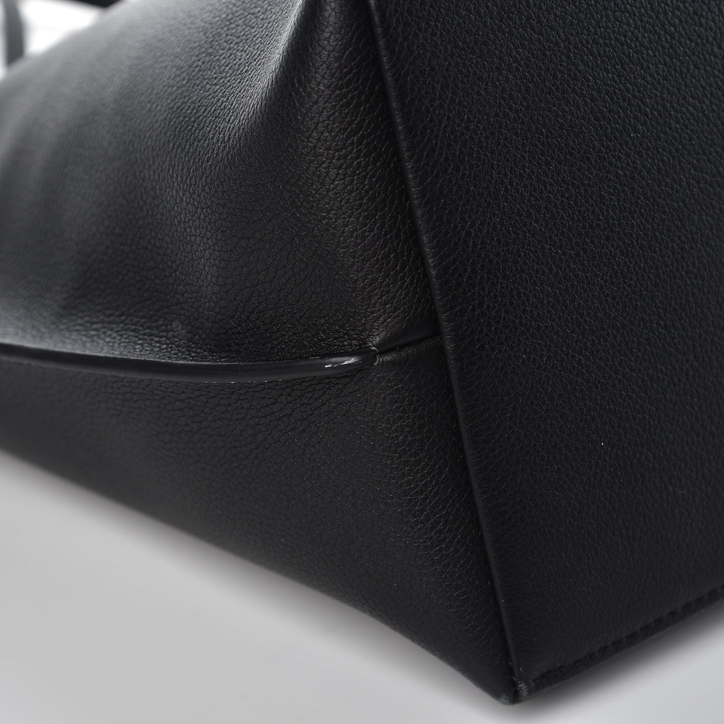 Calfskin Lockme Go Tote Black