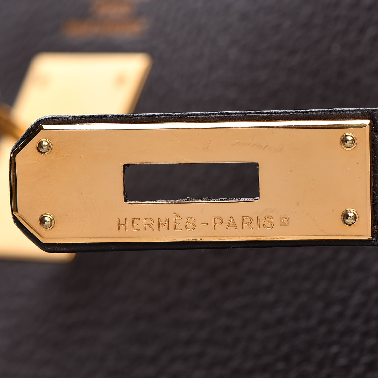Hermes Taurillon Clemence Kelly Retourne 35 Chocolate 21 of 38