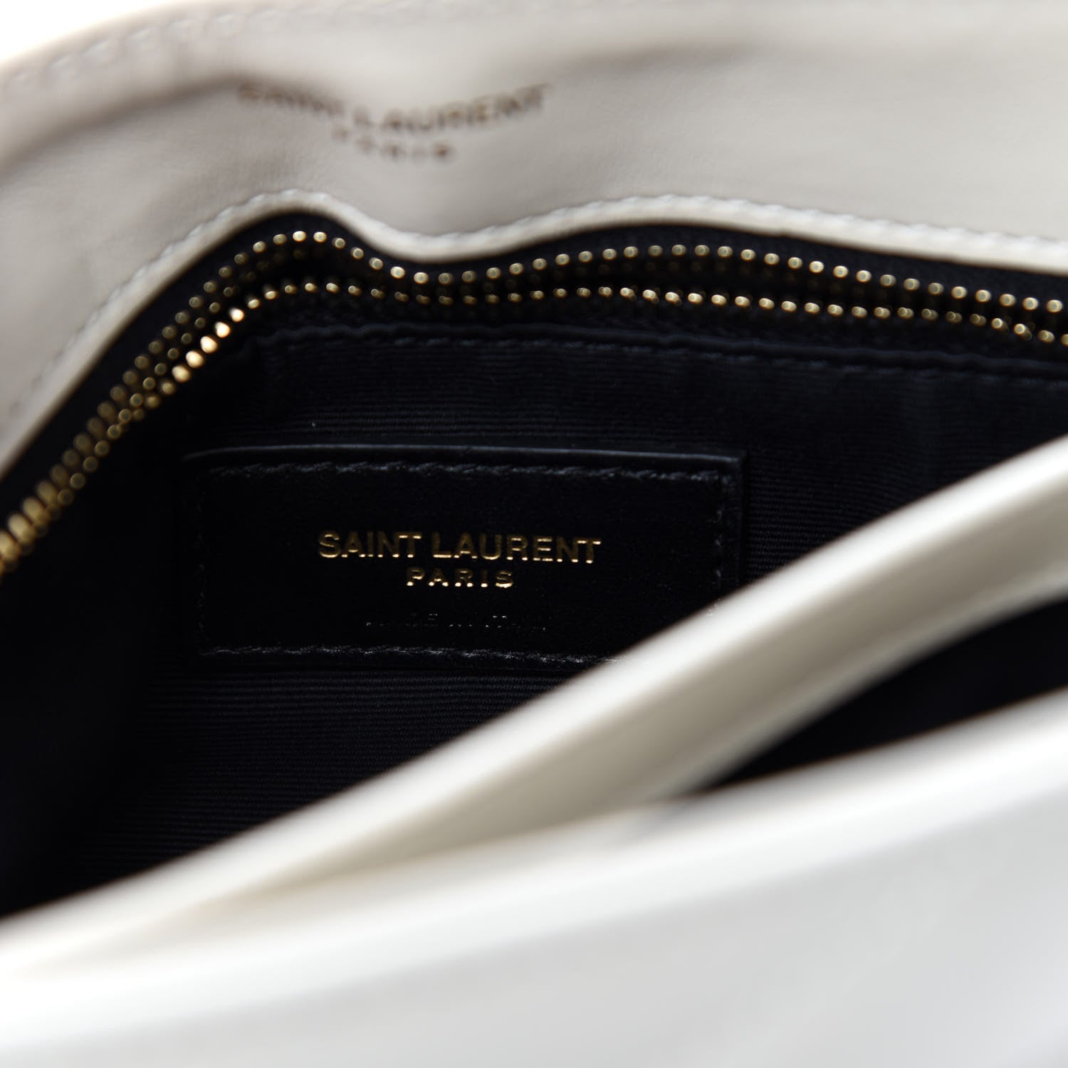 Saint Laurent Calfskin Y Quilted Monogram Toy Loulou Crossbody Bag Blanc Vintage 8 of 11