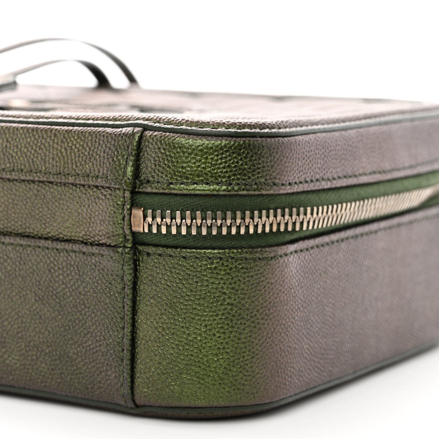Iridescent Caviar Quilted Medium CC Filigree Vanity Case Green