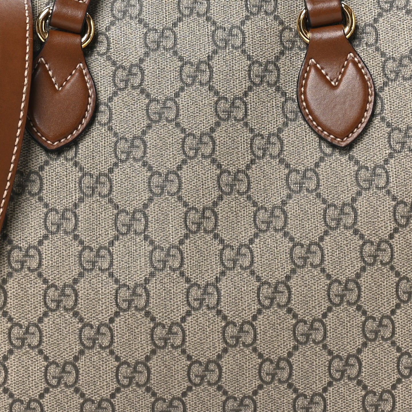 Soft GG Supreme Monogram Small Crossbody Tote Beige Cuir