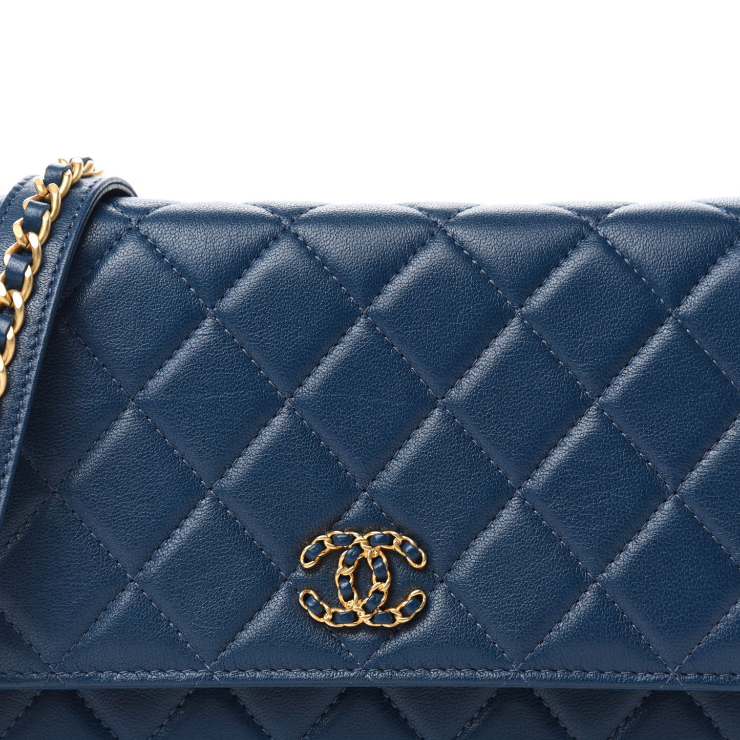 Lambskin Quilted Infinity Wallet On Chain WOC Blue
