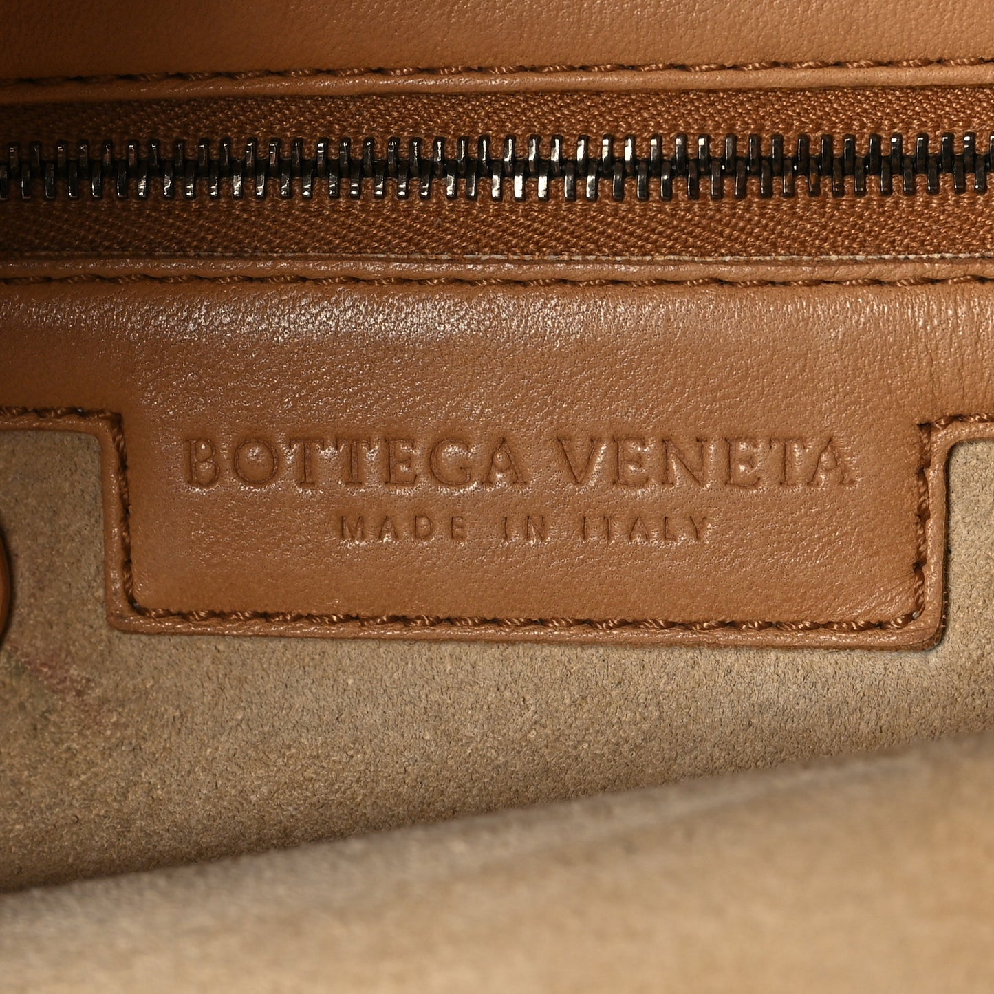 Nappa Intrecciato Embossed Medium Veneta Hobo Camel