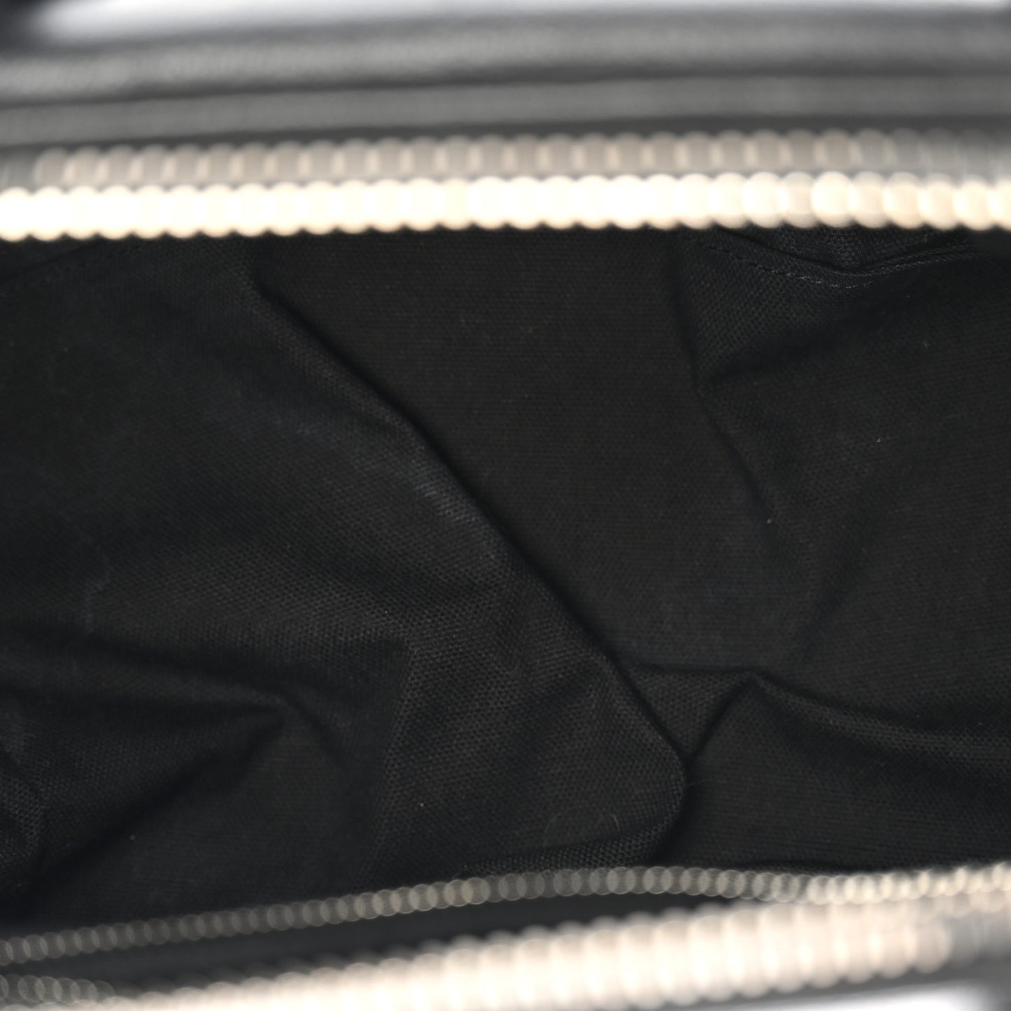 Sugar Goatskin Medium Antigona Black