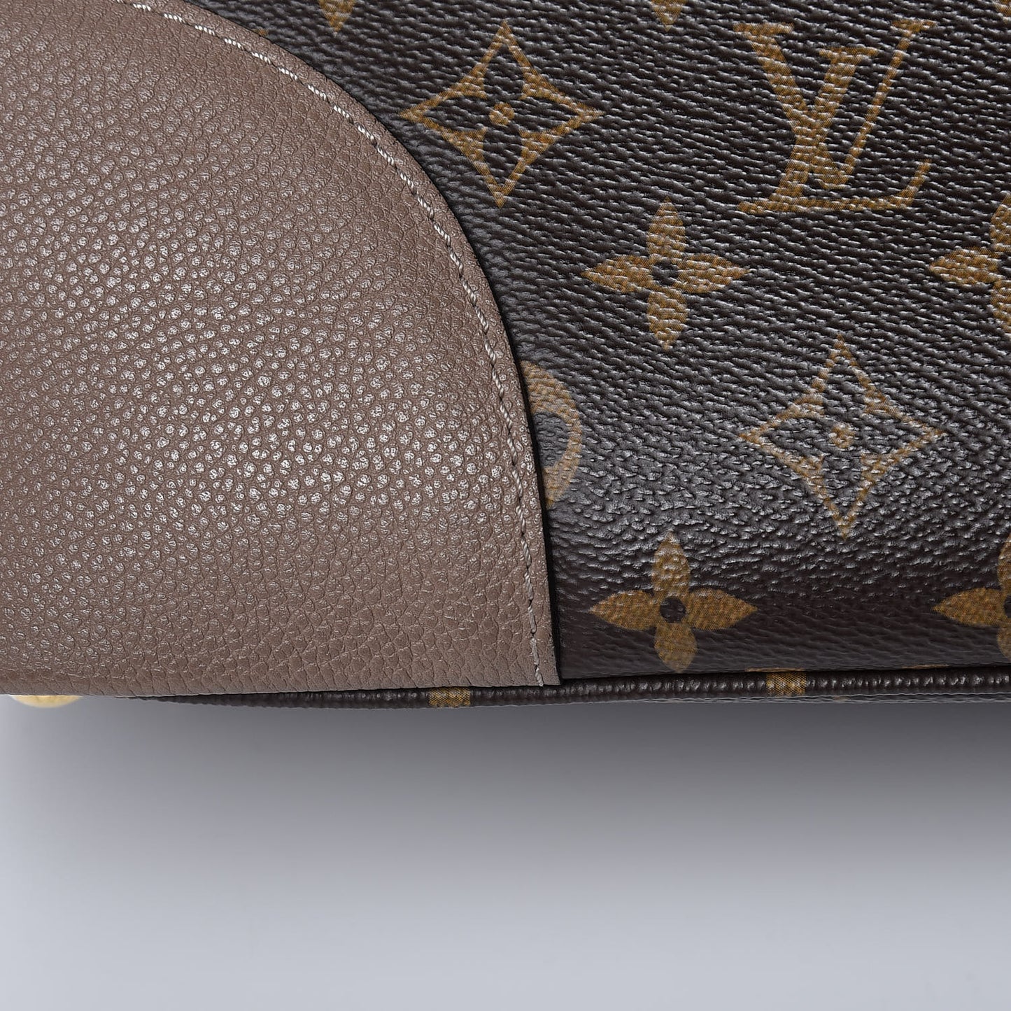 Monogram Flandrin Taupe Glace