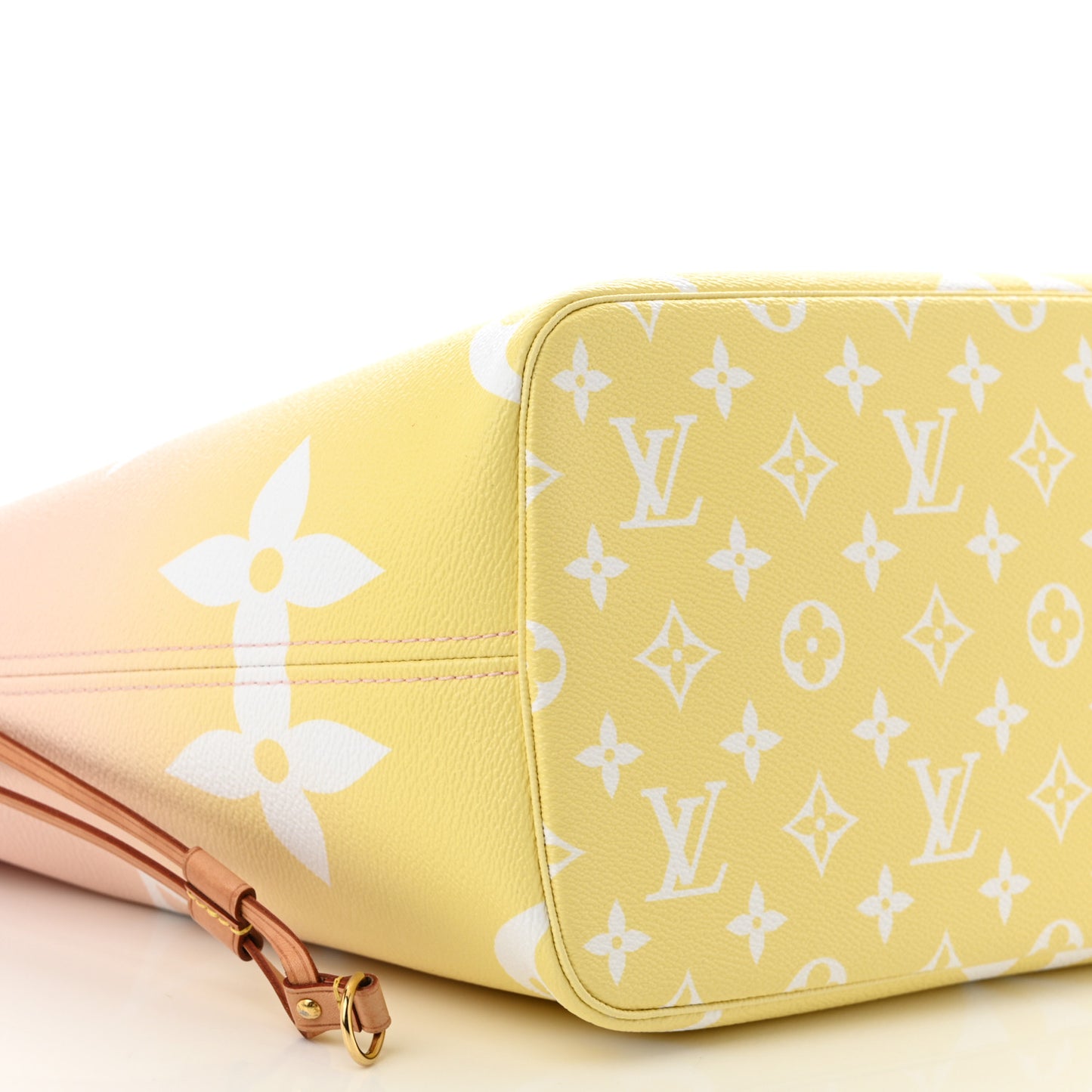 Monogram Giant By The Pool Neverfull MM Light Pink