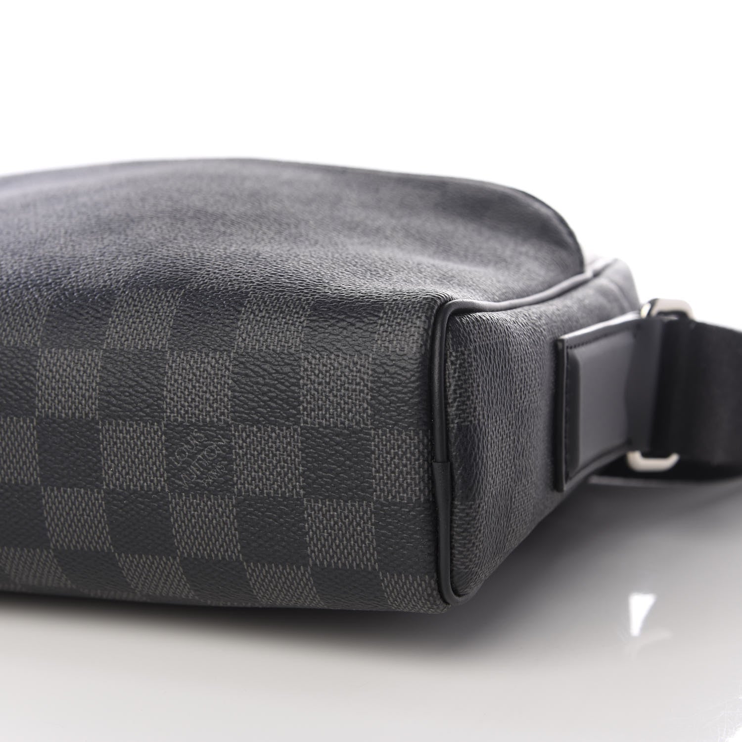 Louis Vuitton Damier Graphite Dayton Reporter PM 8 of 10
