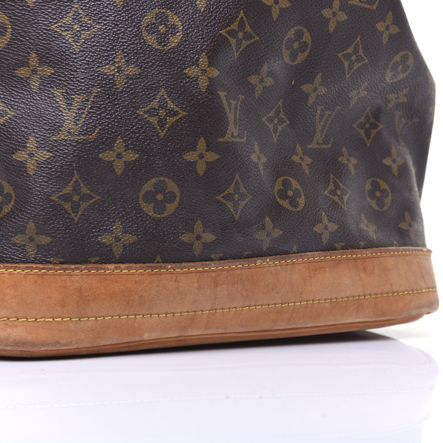 Louis Vuitton Monogram Noe 16 of 23