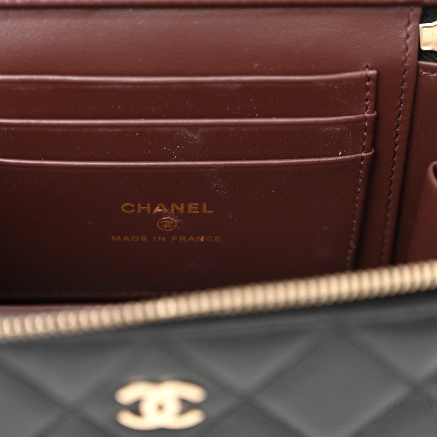 Caviar Quilted Small Vanity Case With Chain Black