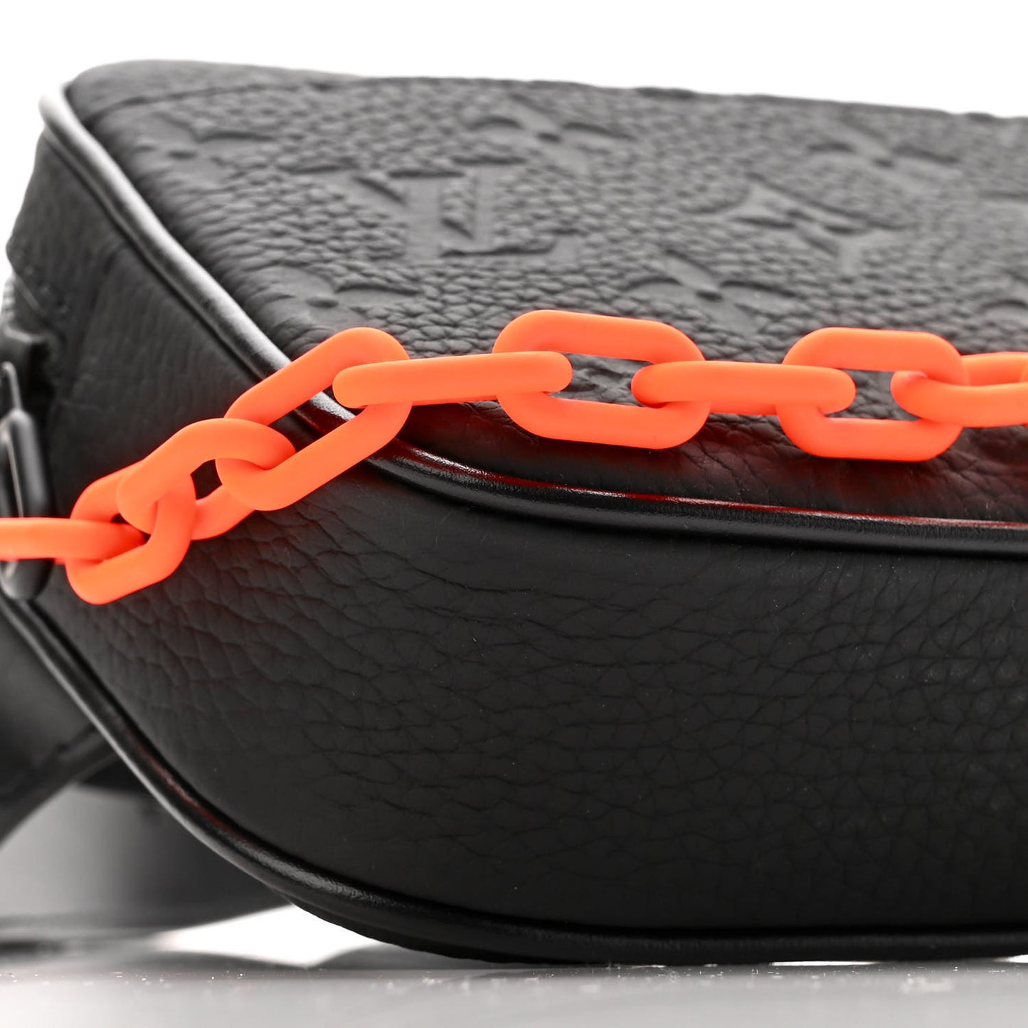 Taurillon Monogram Uniformes Solar Ray Soft Pochette Volga Belt Bag Black