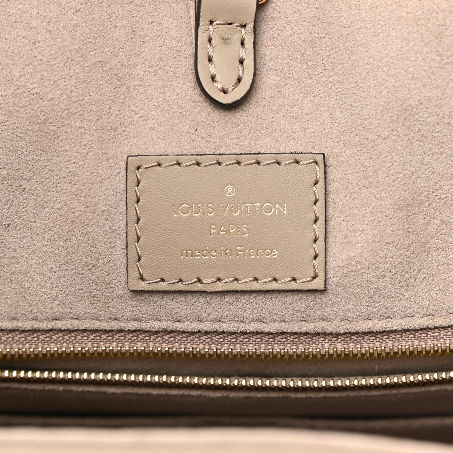 LOUIS VUITTON Empreinte Monogram Giant Onthego MM Tourterelle Creme