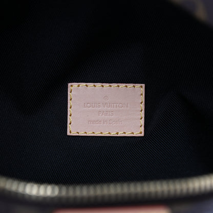 Louis Vuitton Monogram Bumbag 8 of 8