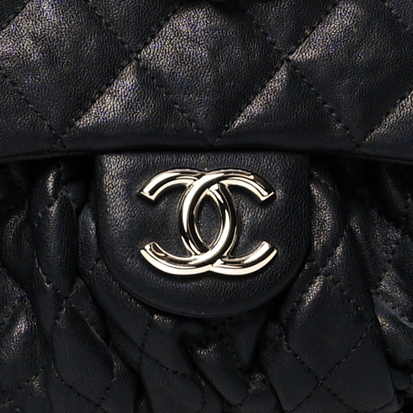 Washed Lambskin Quilted Mini Chain Around Flap Black