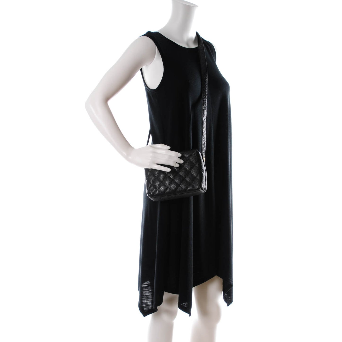 Caviar Quilted Shoulder Bag Black