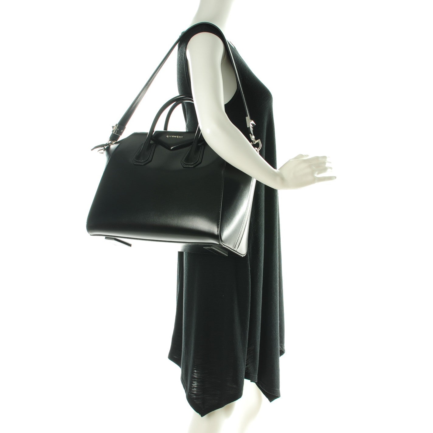 Shiny Lord Calfskin Medium Antigona Black