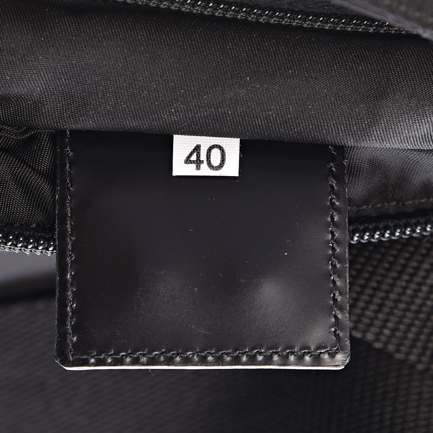 Nylon Flat Messenger Bag Black