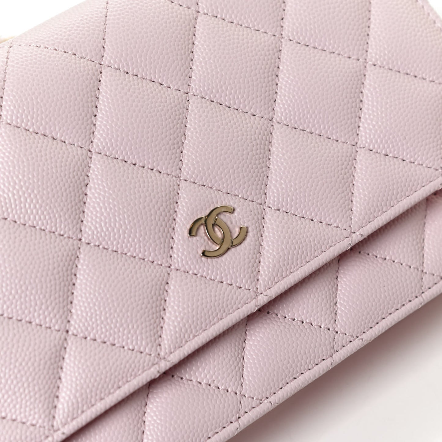 Caviar Quilted Wallet On Chain WOC Light Pink