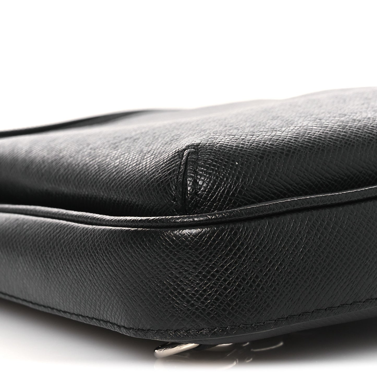Taiga Avenue Sling Bag NM Black