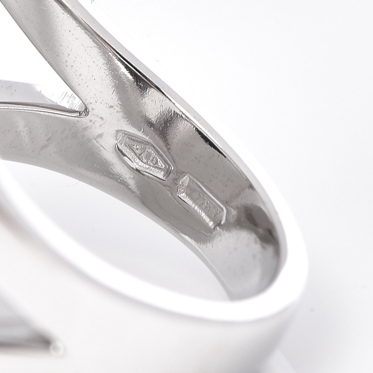 18K White Gold Black Onyx Bvlgari Bvlgari Ring 51 5.75