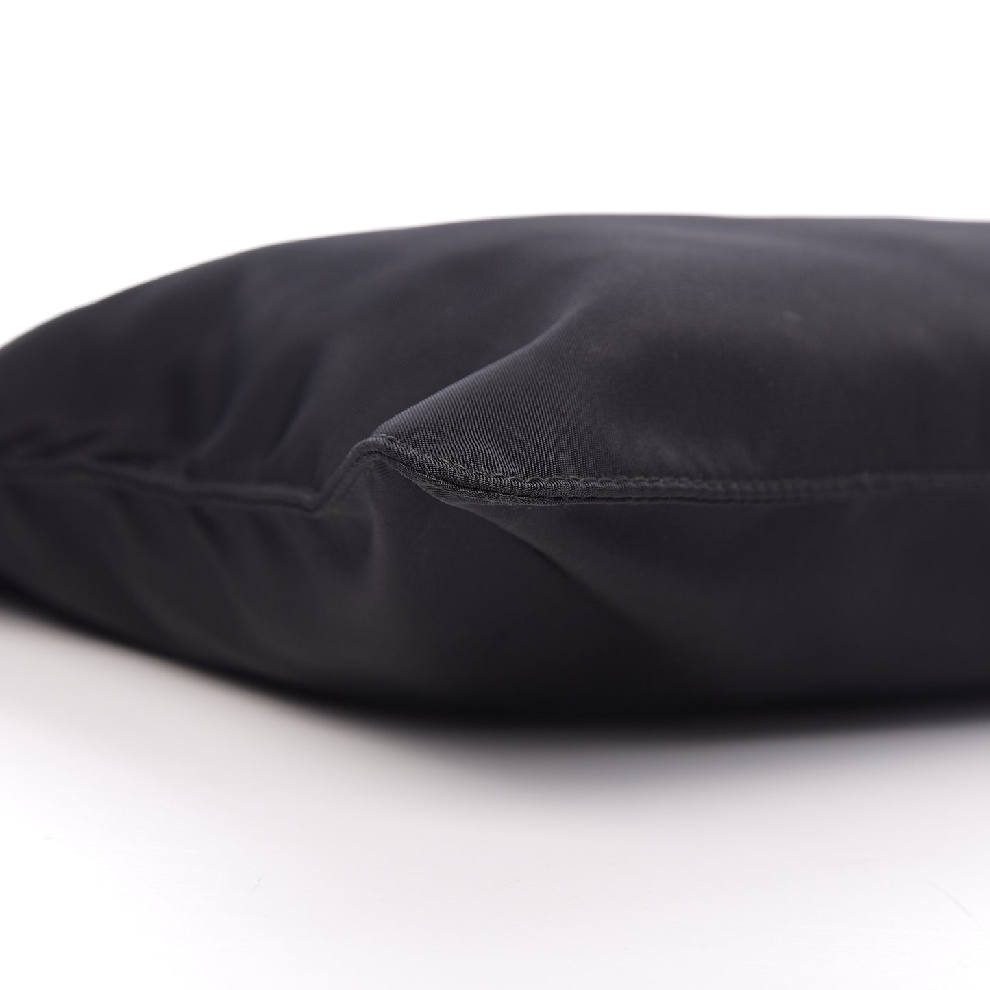 Nylon Flat Messenger Bag Black