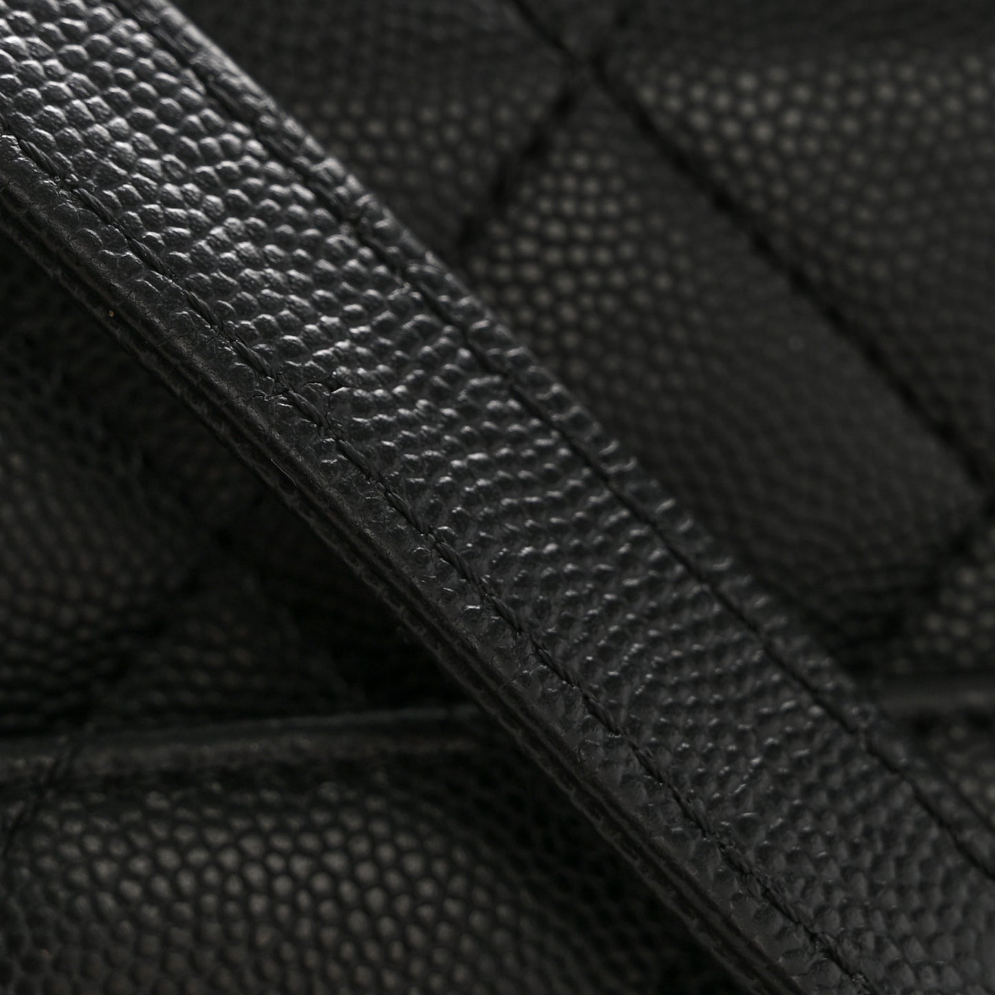 Caviar Quilted Large Business Affinity Flap Black