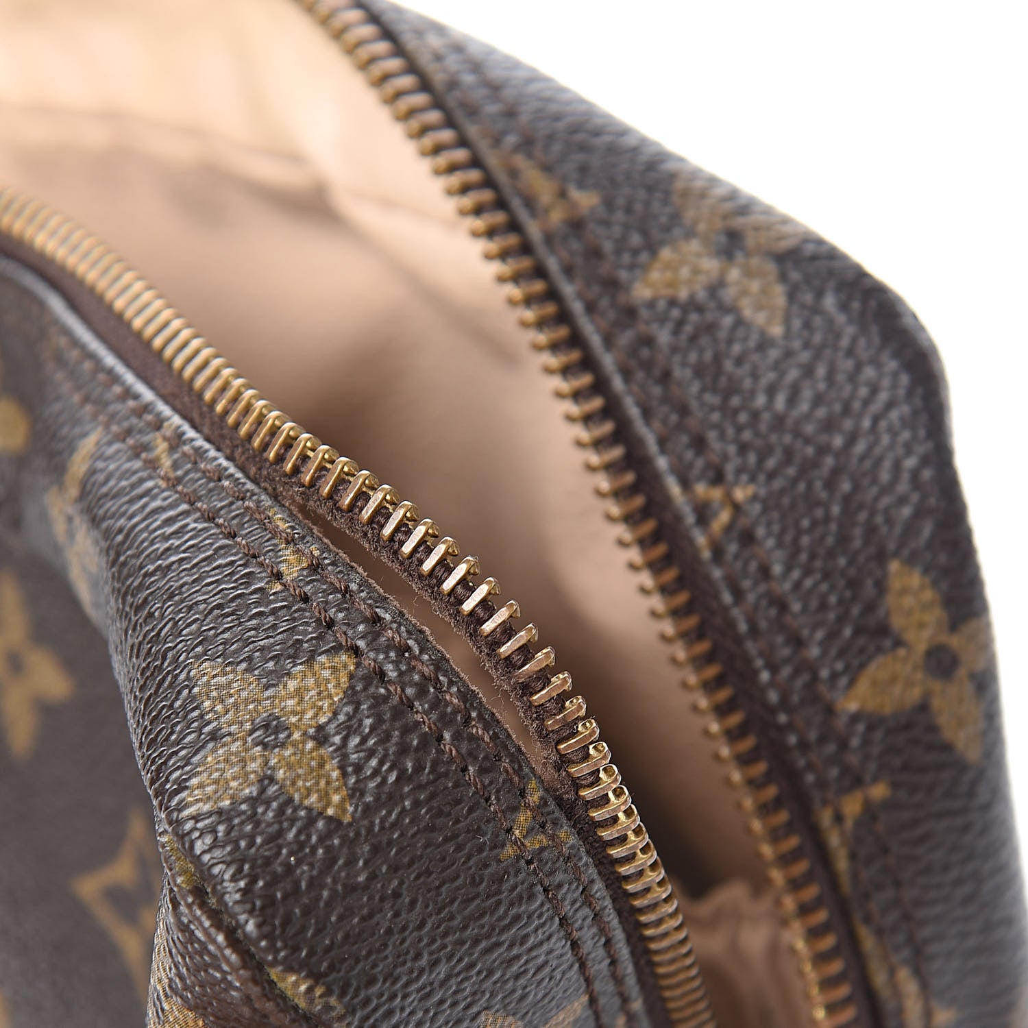 Louis Vuitton Monogram Trousse Toilette 23 8 of 8