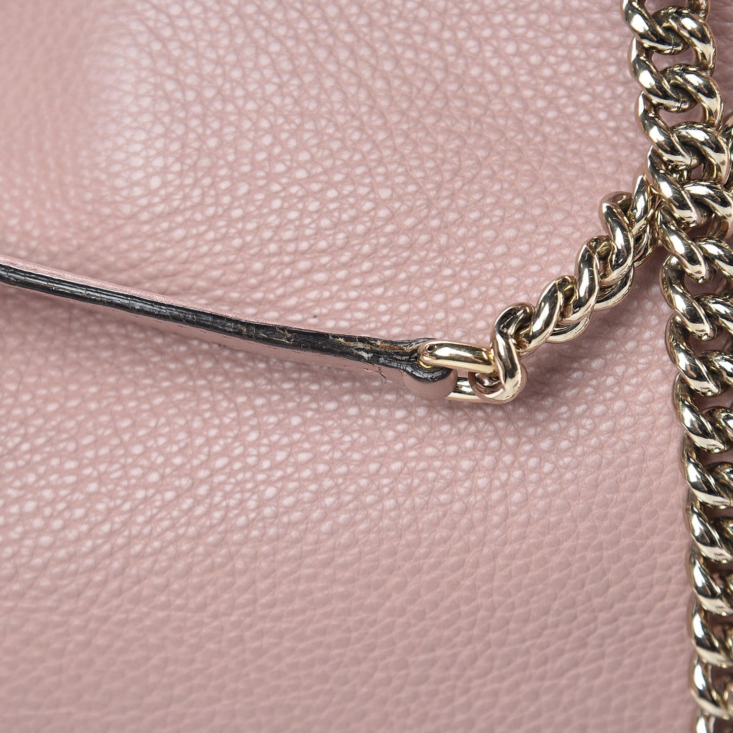 Pebbled Calfskin Medium Soho Chain Shoulder Bag Dark Cipria