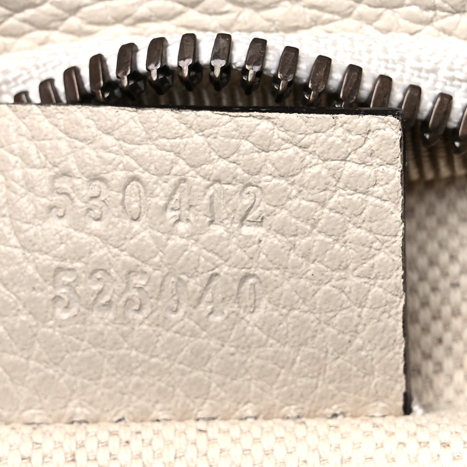 Gucci Grained Calfskin Logo Belt Bag White 7 of 10