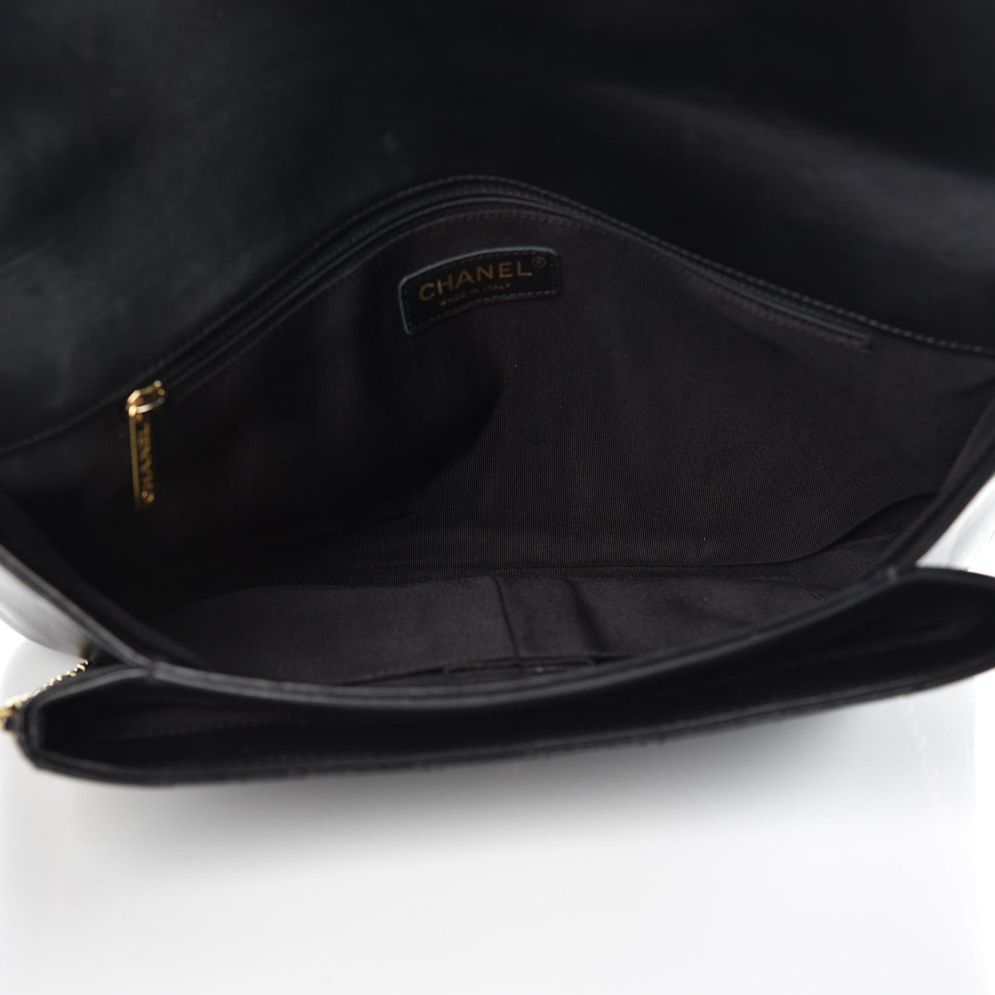 Lambskin Quilted CC Unchained Clutch Black
