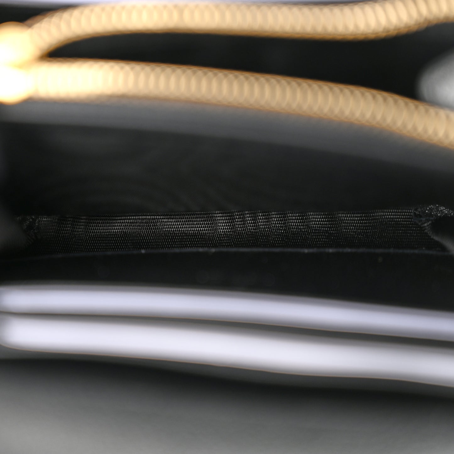 Roxy Calfskin Medium Blondie Chain Wallet Black