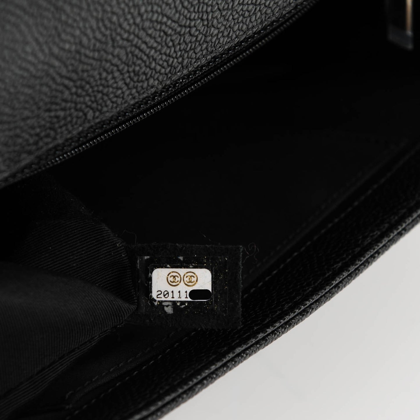 Caviar Quilted New Medium Boy Flap Black