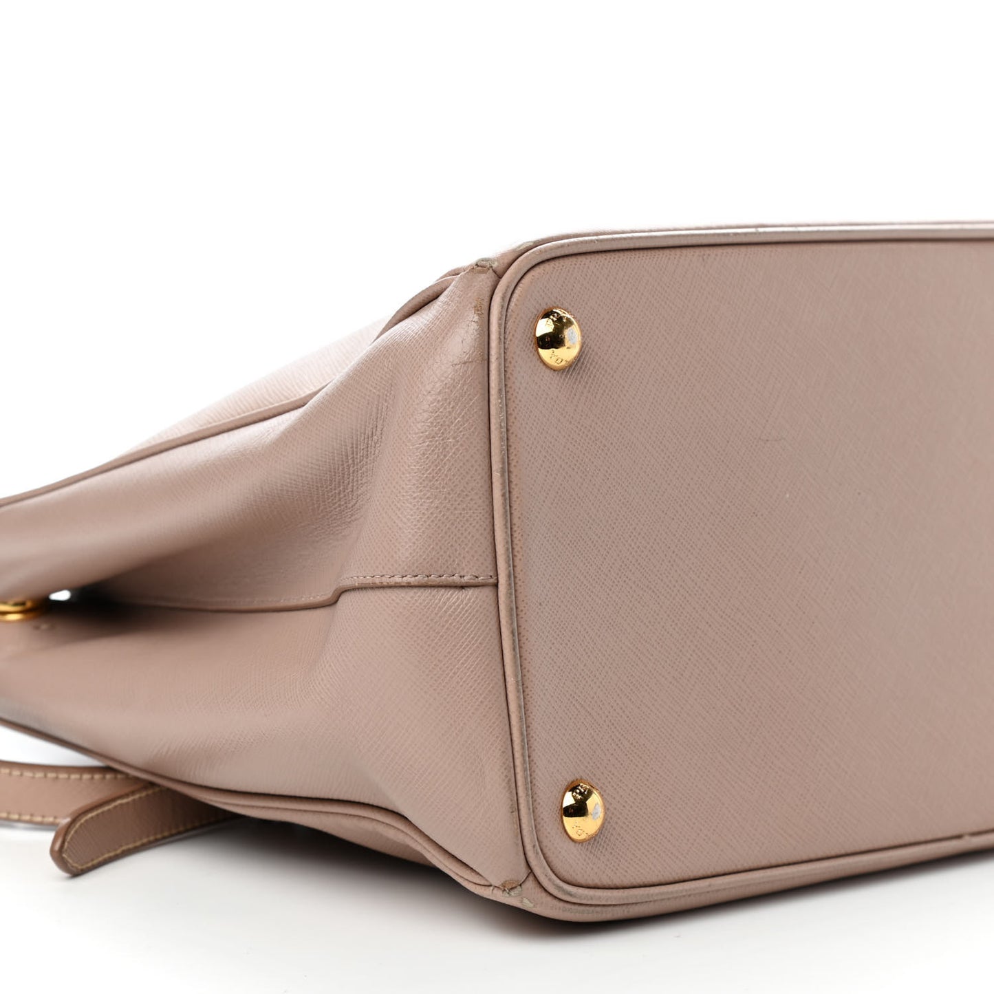 Saffiano Medium Galleria Double Zip Tote Cammeo