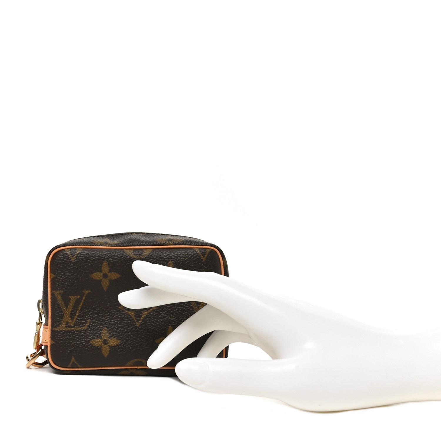 Louis Vuitton Monogram Wapity 2 of 6