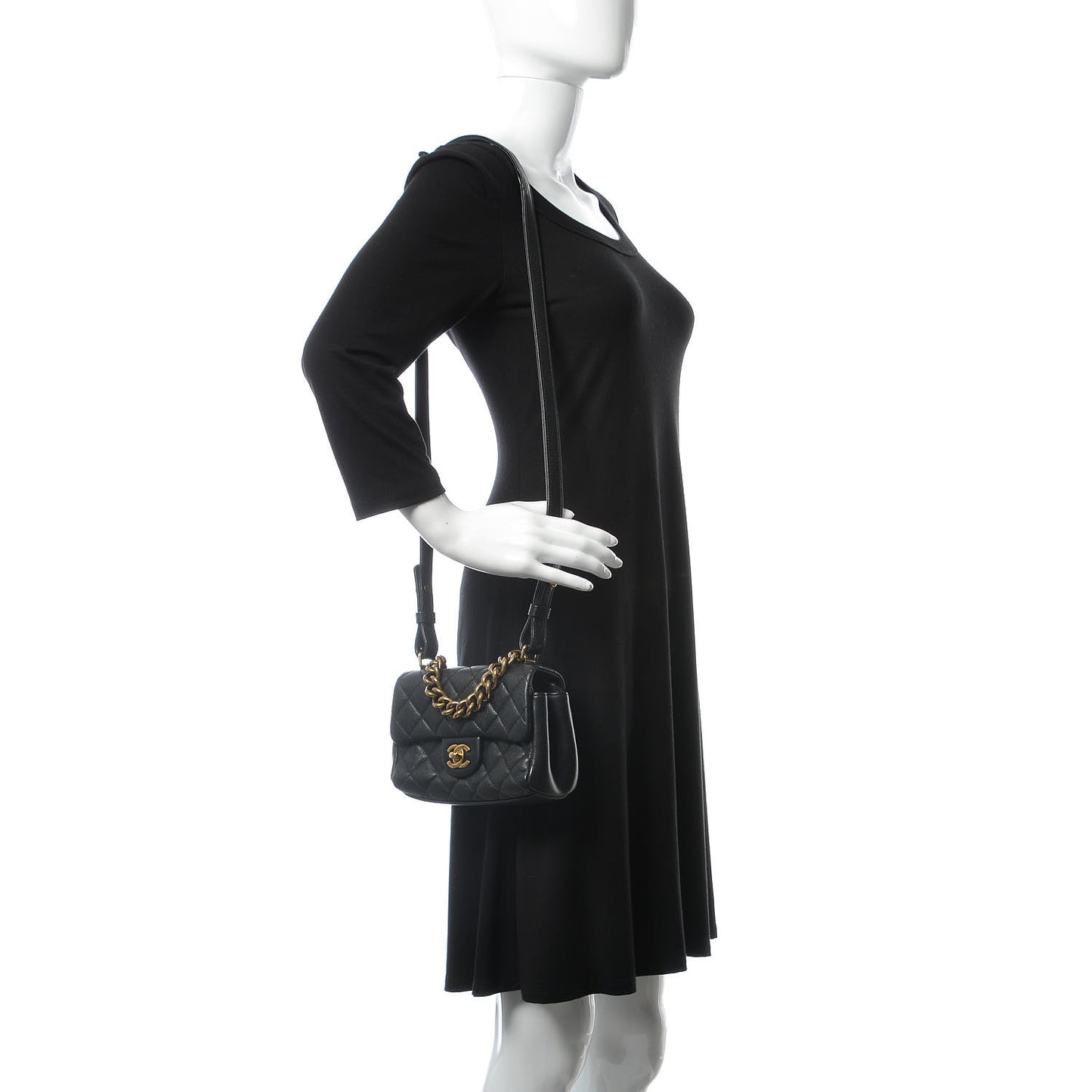 Shiny Sheepskin Quilted Mini Trapezio Flap Black