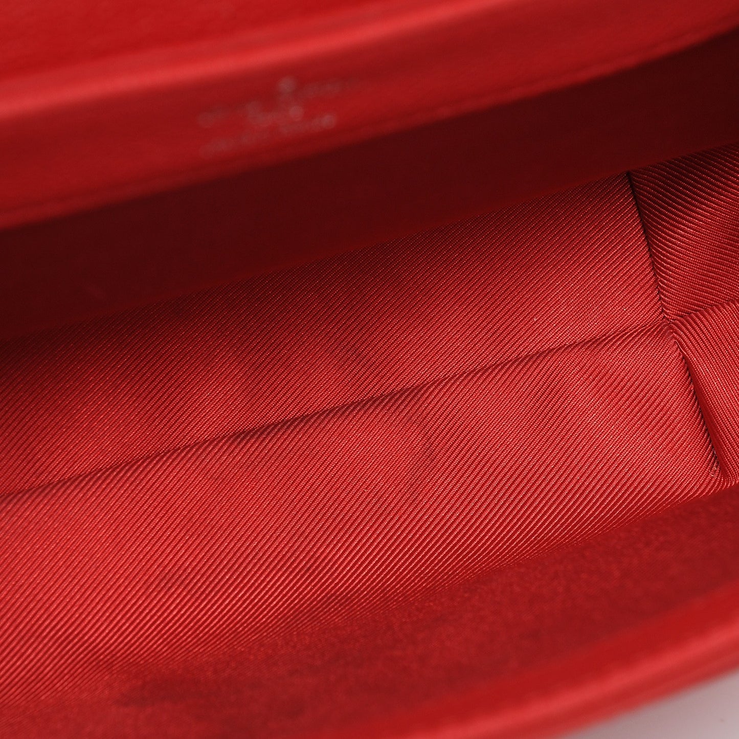 Calfskin Lockme II Chain Bag BB Rubis